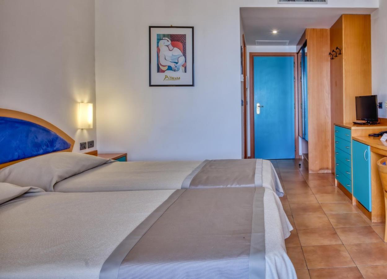 Hotel Antares يتوجاني المظهر الخارجي الصورة