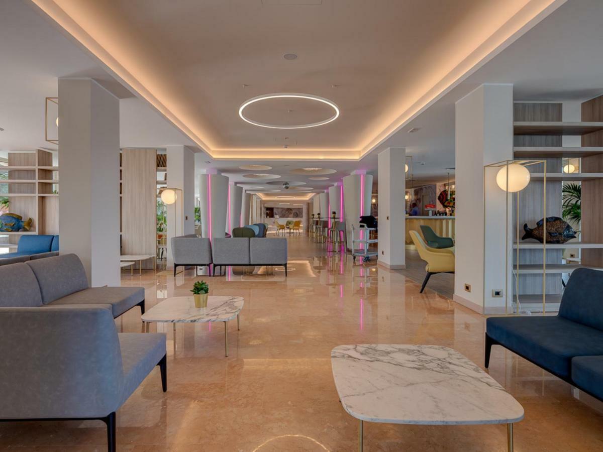 Hotel Antares يتوجاني المظهر الخارجي الصورة